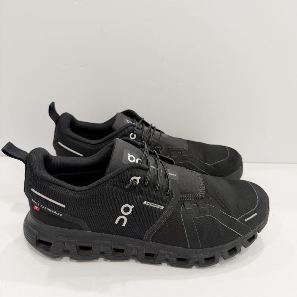 On Running Cloud 6 Waterproof Women’s Shoes - Picture 3 of 9